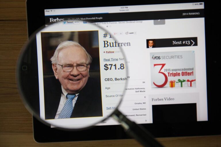Sekrety Warrena Buffetta, czyli 5 rzeczy, których możesz się nauczyć od człowieka,  który zainwestował miliard dolarów w Apple’a